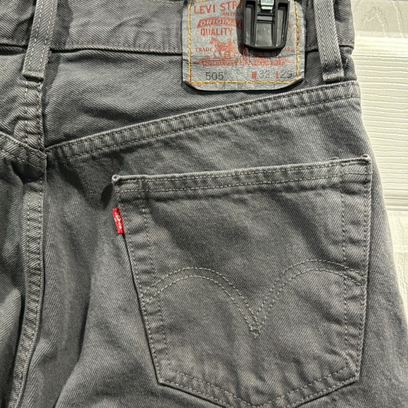 Men’s Dark Gray Levi’s 505 Regular Fit Jeans Size 32x29 EUC - Picture 6 of 10